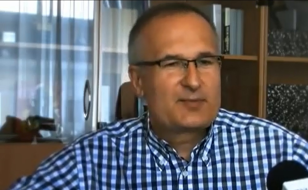 Kitolnák Simon Gábor házi őrizetét