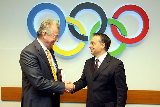 Orbán Viktor, a Fidesz elnöke és Schmitt Pál, a Magyar Olimpiai Bizottság elnöke