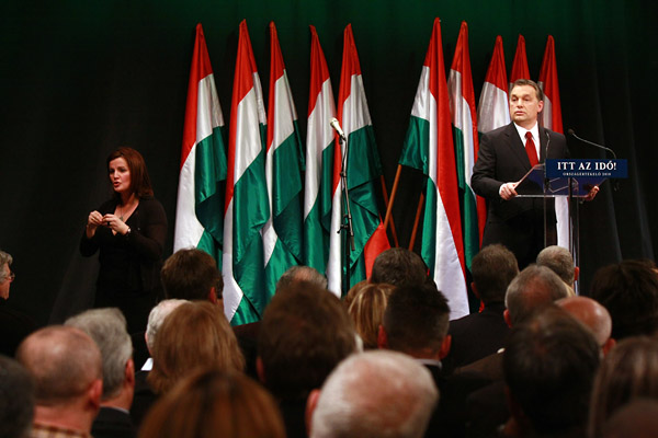 Orbán Viktor, a Fidesz elnöke évértékelő beszéde közben
