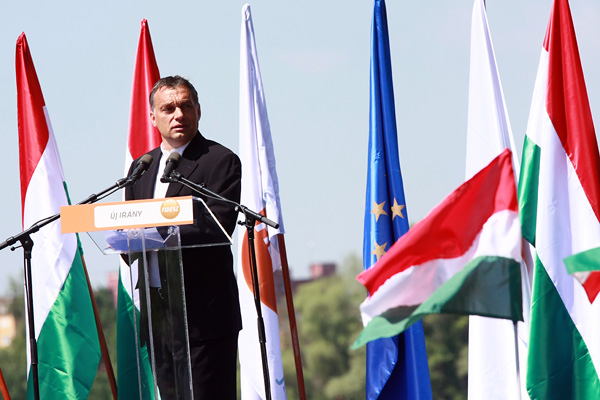 Orbán Viktor, a Fidesz elnöke is felszólal a nagygyűlésen