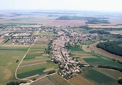 Majs település légi felvételről