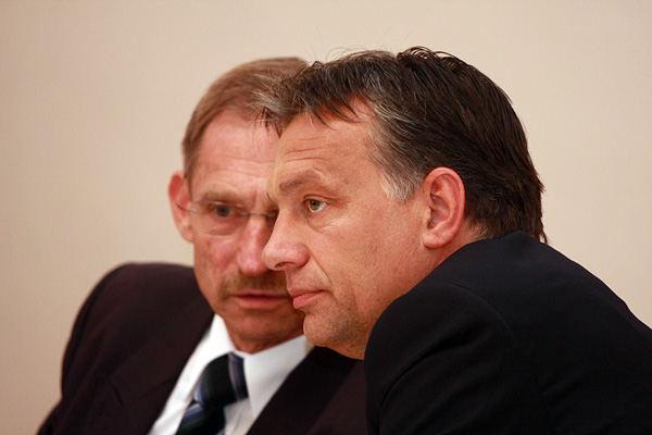Pintér Sándor és Orbán Viktor