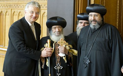 Kopt Ortodox Egyház Pajzsa elismerést kapott Semjén Zsolt