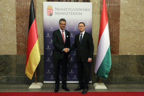 Ulrich Grillo, a Német Iparszövetség (BDI) elnöke Varga Mihály nemzetgazdasági miniszterrel tárgyalt