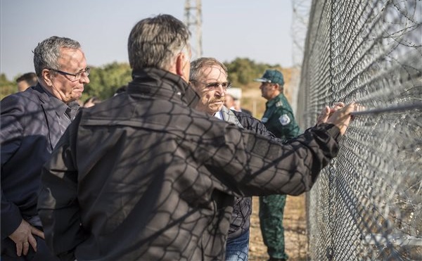 Orbán: Európa jövője a bolgár-török határon dől el
