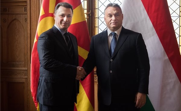 Magyarország támogatja Macedónia EU- és NATO-tagságát