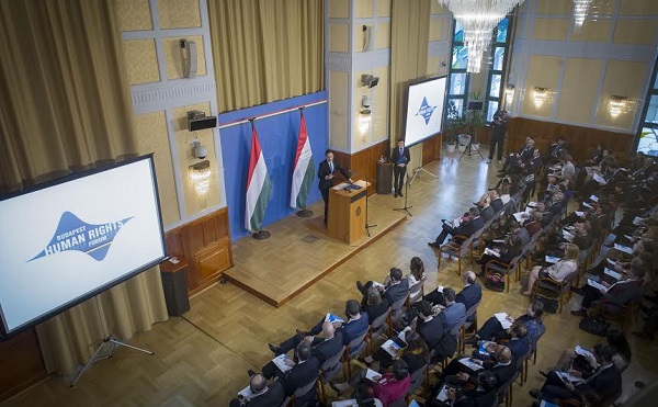 Szijjártó: Magyarország hiteles képet akar kapni minden országról
