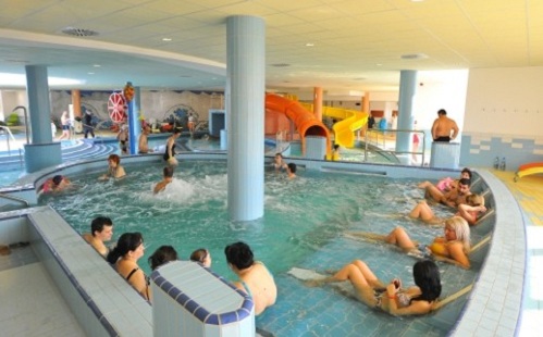Relaxáló környezet, színvonalas szolgáltatások vonzzák a fürdők látogatóit