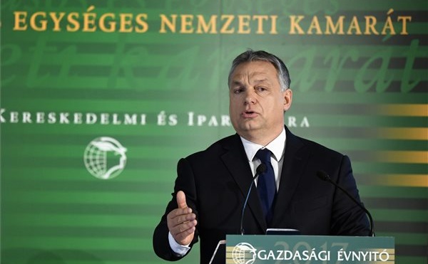 Orbán: a kamara nélkülözhetetlen