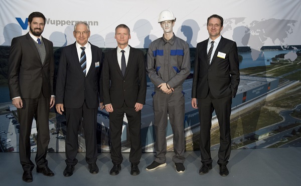 Átadták a német Wuppermann cégcsoport 33 ezer négyzetméter alapterületű gyártó és logisztikai központját 