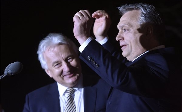 Orbán Viktor: "Sorsdöntő győzelmet arattunk"