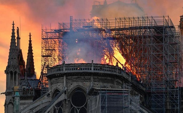 Magyarország is segítséget nyújt a Notre-Dame újjáépítésében