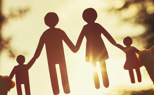 Életbe lépett a családvédelmi akcióterv négy pontja