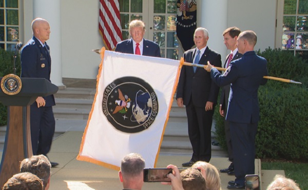 Donald Trump hivatalosan is létrehozta az Egyesült Államok űrparancsnokságát 