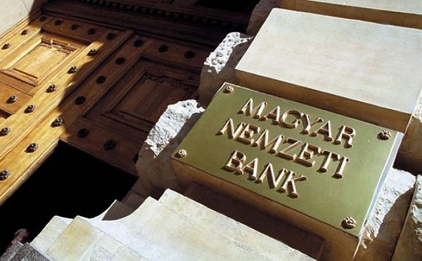 MNB: a lakossági hitelekre is adjanak törlesztési moratóriumot a bankok!