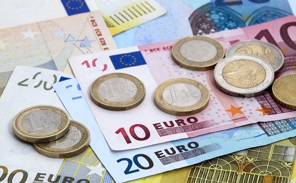 100 milliárd forintnyi uniós forrás számolható el a következő hetekben