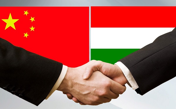 Szijjártó: mielőbb újra kell indítani a magyar-kínai gazdasági együttműködést