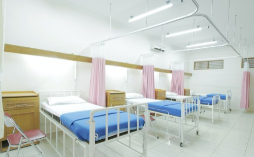 Új kórházi tömb épül Székesfehérváron 11,5 milliárd forintból