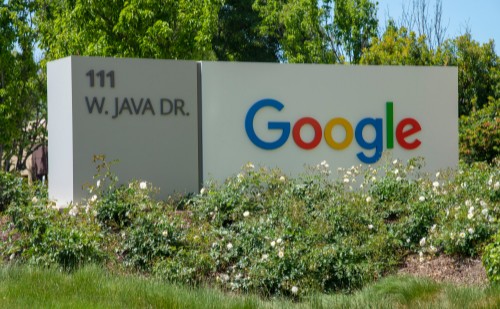 Megnyitja első igazi üzletét a Google