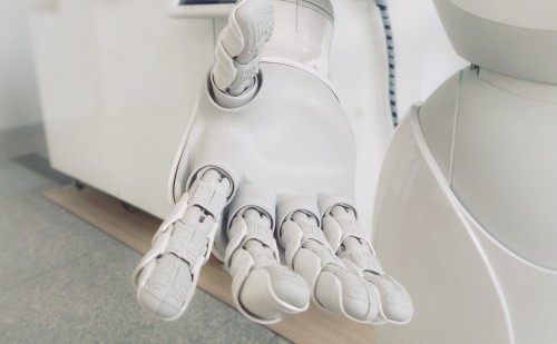 Sebész robotot vetnek be Pécsen