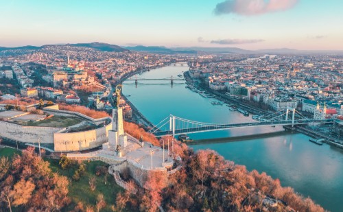 Okos megoldásokkal fejlesztik Budapestet