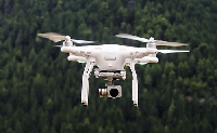 Szabályozzák a drónok permetezésre való használatát az agráriumban