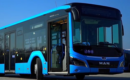 Buszokat és teherautókat is tölthet egy új rendszer – Budaörsön tesztelték