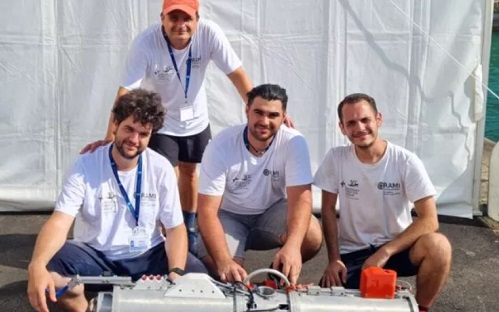 Víz alatti robotverseny győztese az Óbudai Egyetem csapata