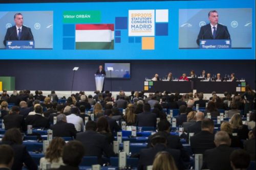 Orbán: Bevált a kerítés, ahogy máshol is Európában - habár ezekről nem beszélnek