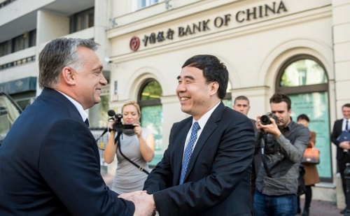 Orbán Viktor nyitotta meg a regionális RMB klíring központot